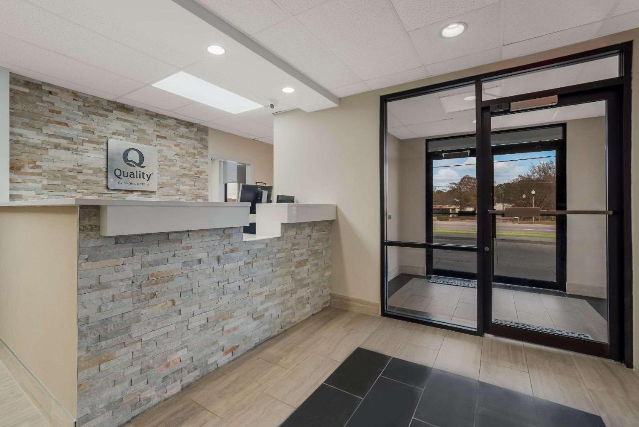 Quality Inn & Suites Aiken Exteriör bild